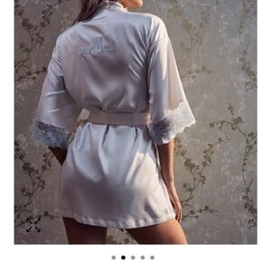 In Bloom by Jonquil The Mrs. Wrap Robe